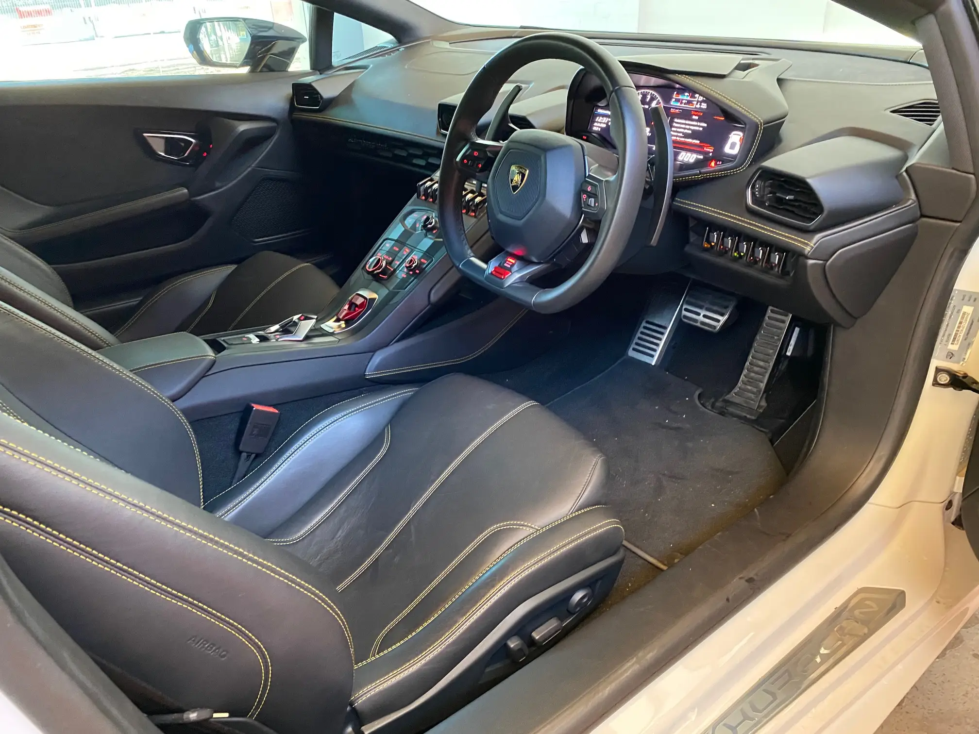 Lamborghini huracan салон