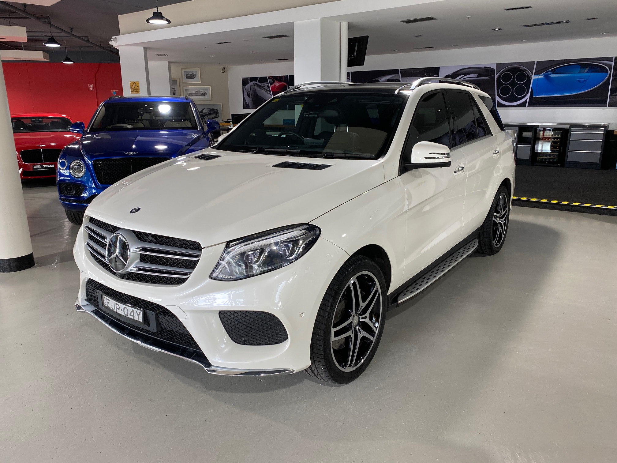 2015 Mercedes Benz GLE 400 4matic AMG-Line {MY16]